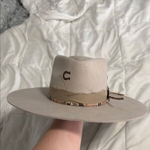 Beige Wide Brim Hat with Snake Print Band